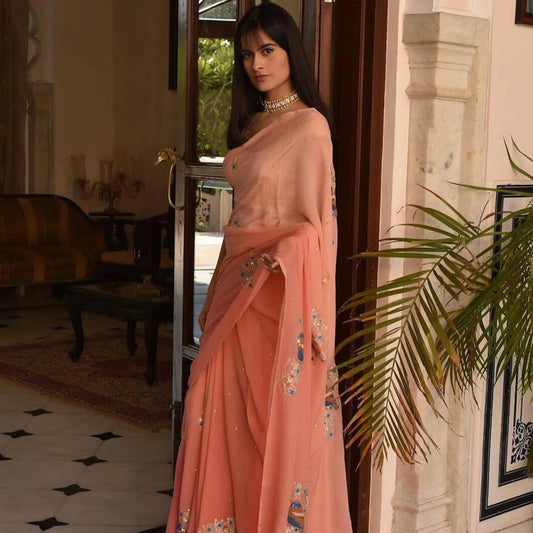 Hacks To Carry A Saree More Gracefully And Comfortably?