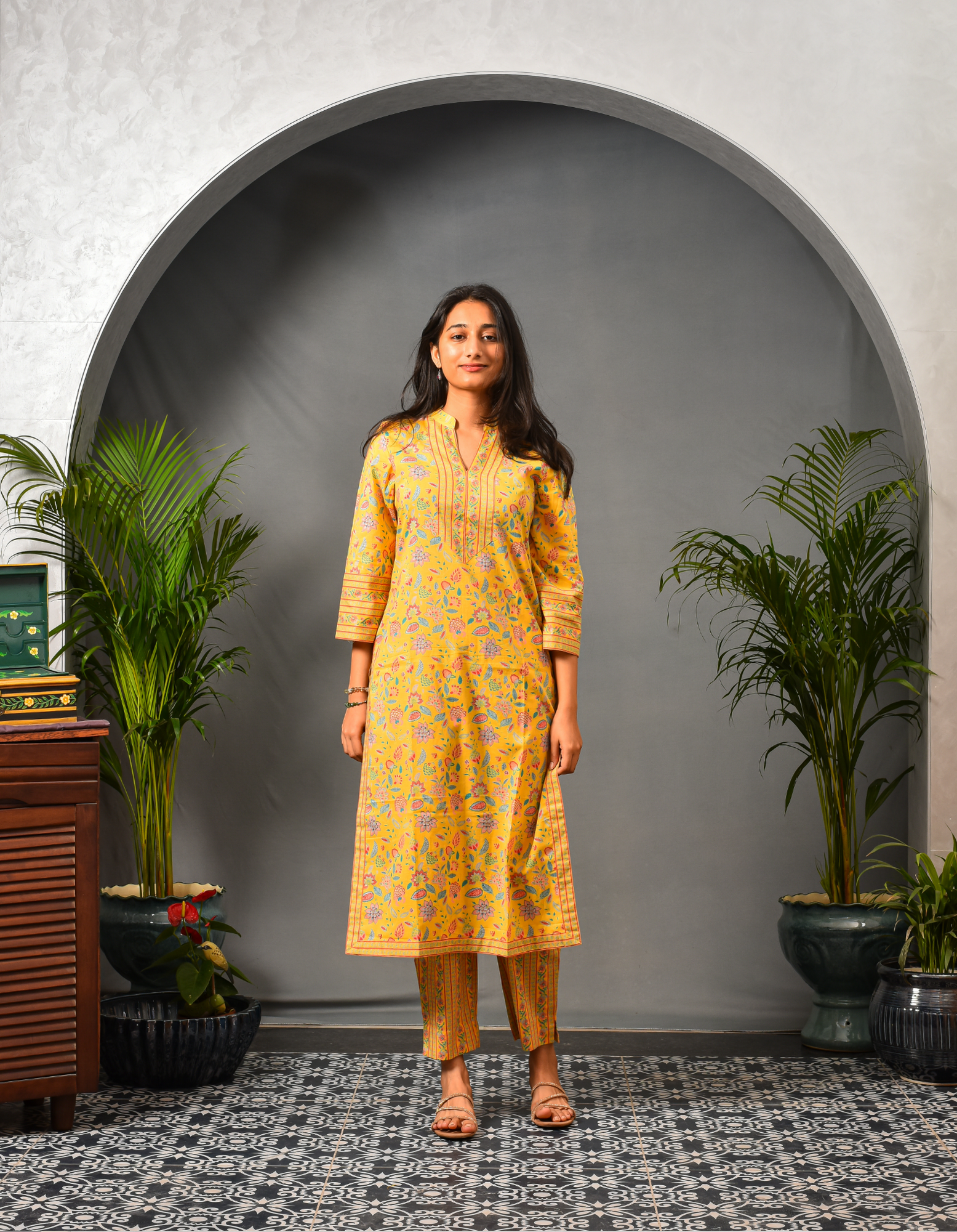 Tara Straight Kurta & Pants Set