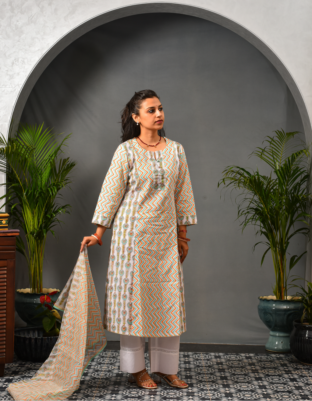 Saanjh Chevron Kurta & Dupatta Set