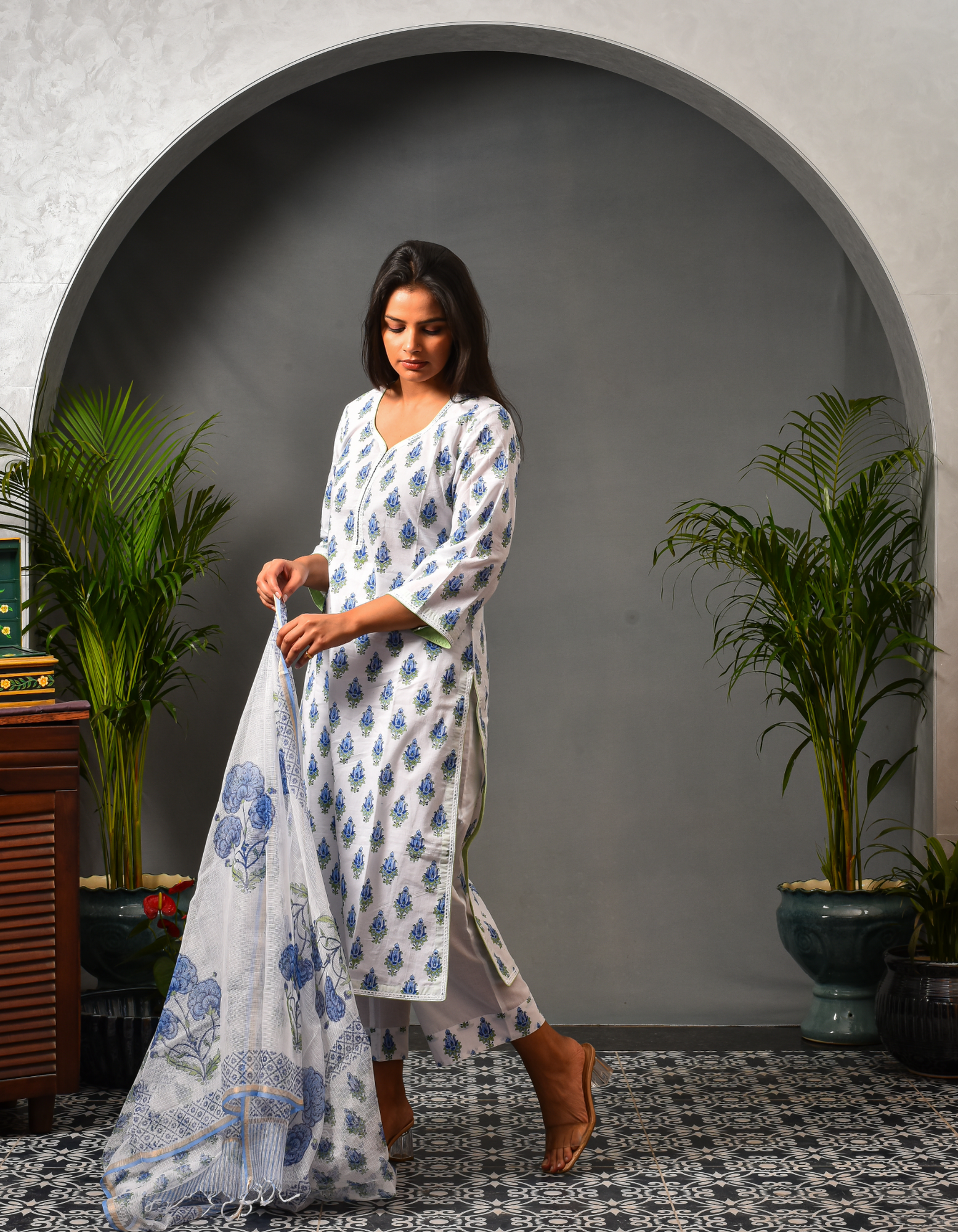 Nayera Booti Straight Full Set