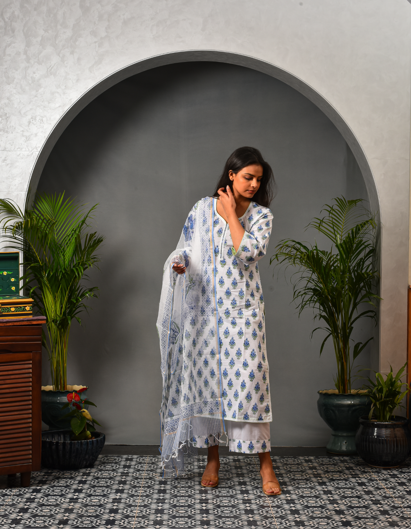 Nayera Booti Straight Full Set