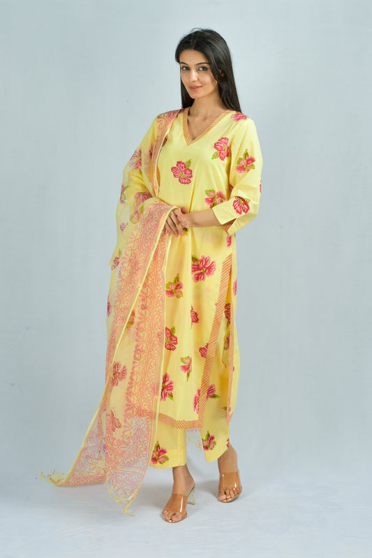 3 Flower Straight Kurta Set